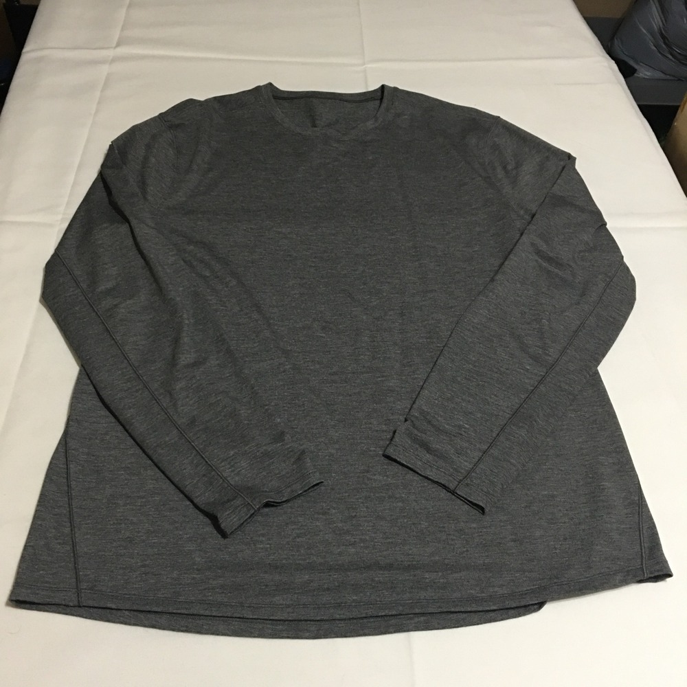 Lululemon Long Sleeve Shirt Mens Large Gray Activewear Crew Neck